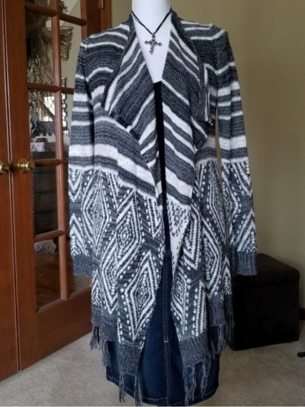 IZByer Grey & White Open Flyaway Fringe Duster Cardigan Like NEW